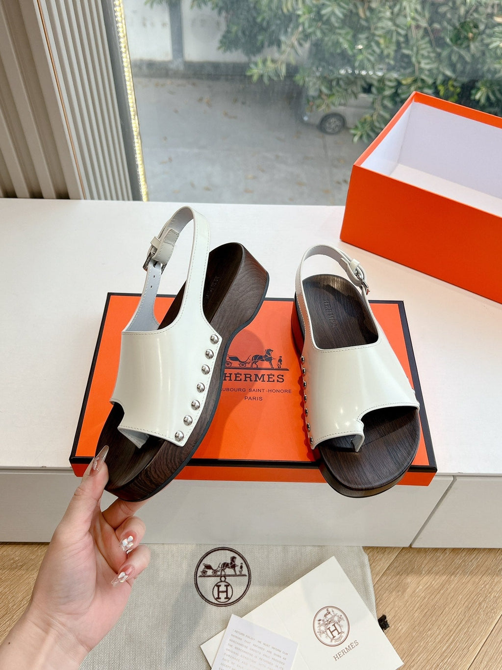 Hermes Flat Sandal in White Calfskin