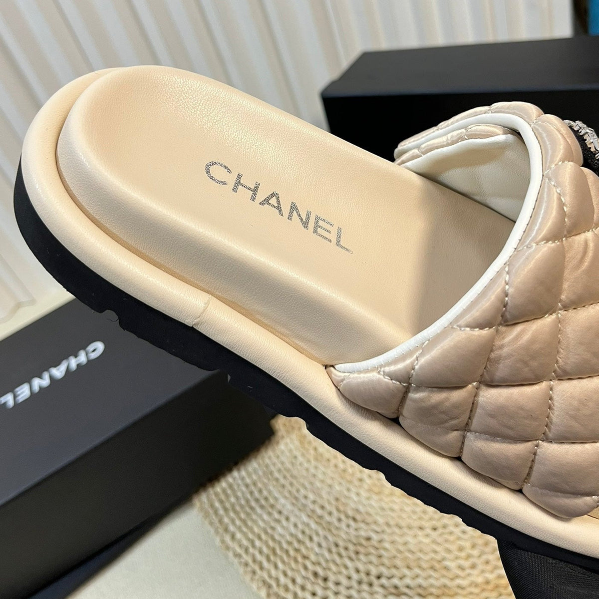 Chanel New Style Diamond Buckle Double C Thick Bottom Slippers Beige Cream Sheepskin