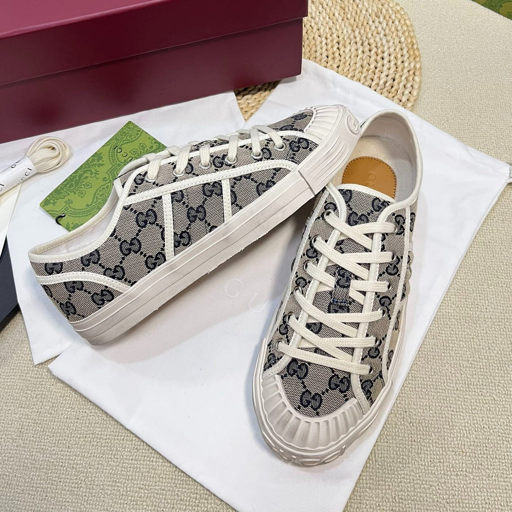 Gucci Sneaker Julio Canvas Sneakers Black Caro