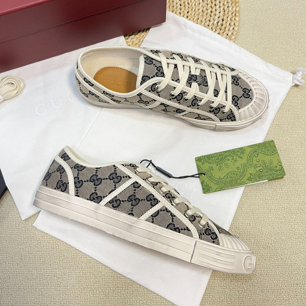Gucci Sneaker Julio Canvas Sneakers Black Caro