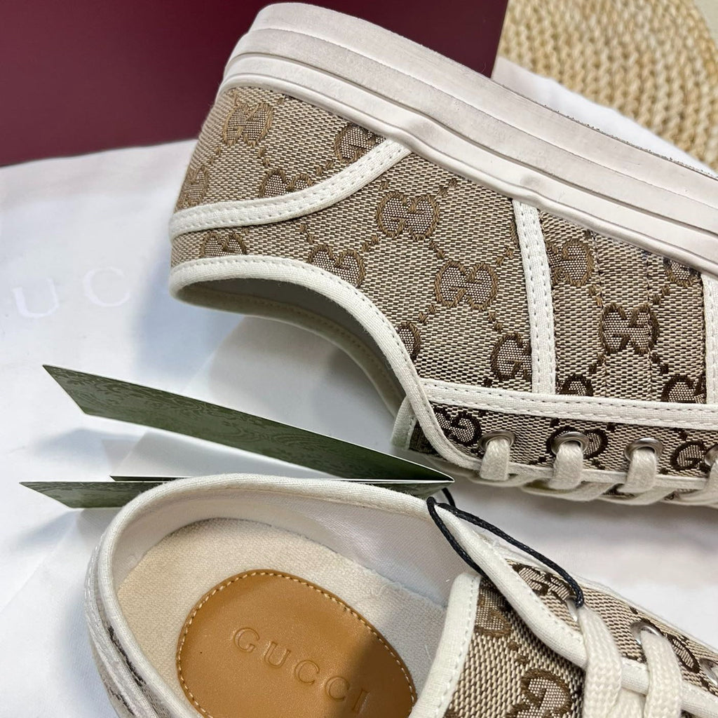 Gucci Sneaker Julio Canvas Sneakers Beige Caro