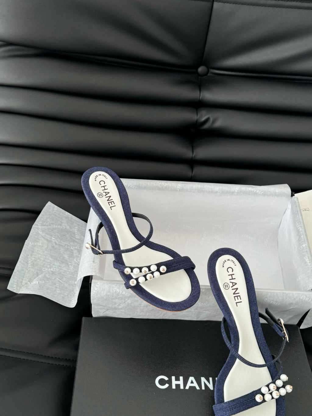 Chanel Pearl Sandal in Blue Denim and White Lambskin 35 mm