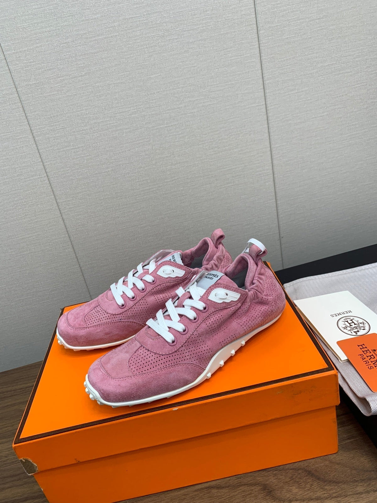 Hermes Skateboard Shoes Dark Pink Suede