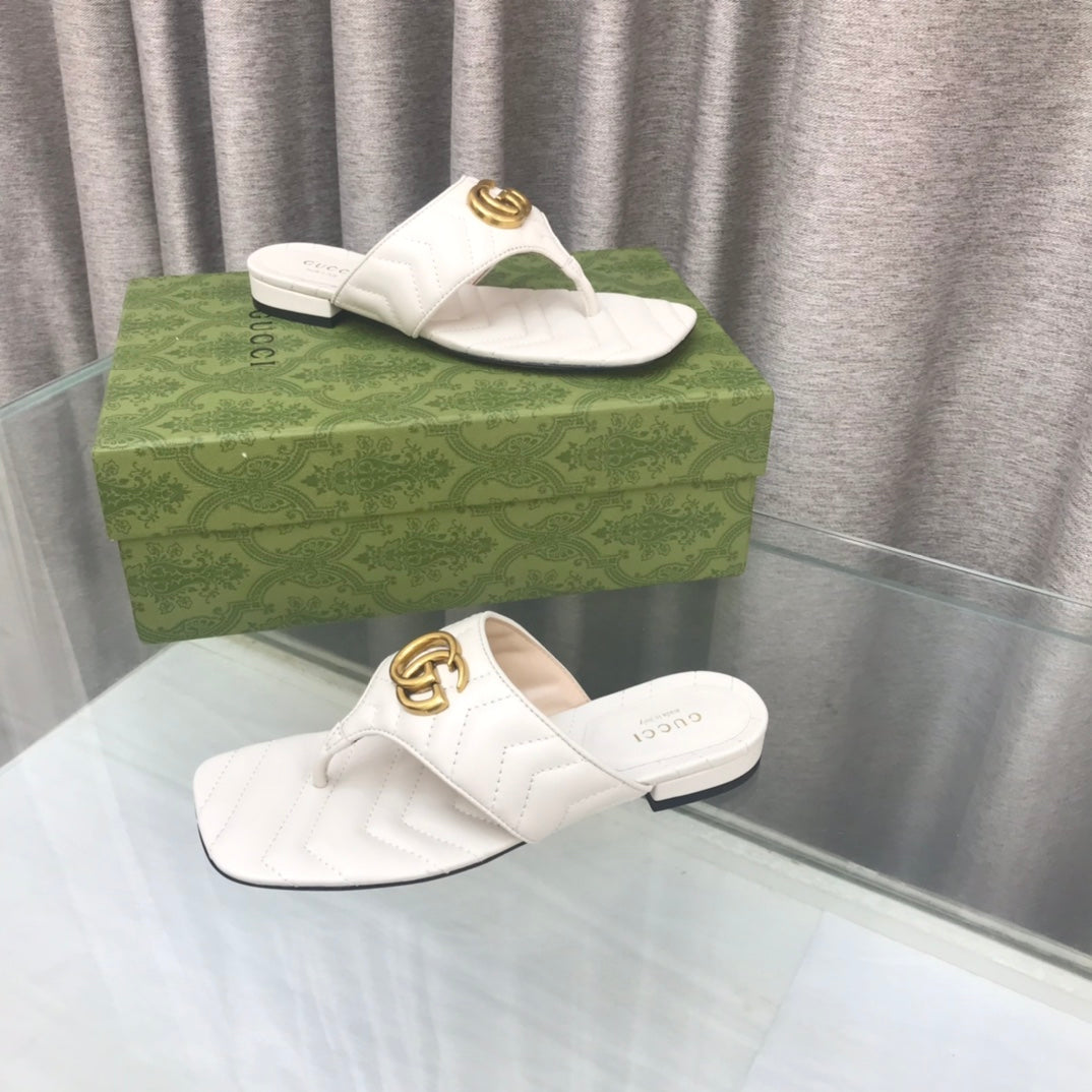 Gucci Marmont Logo - Embellished Mattelasse Leather Sandal in White