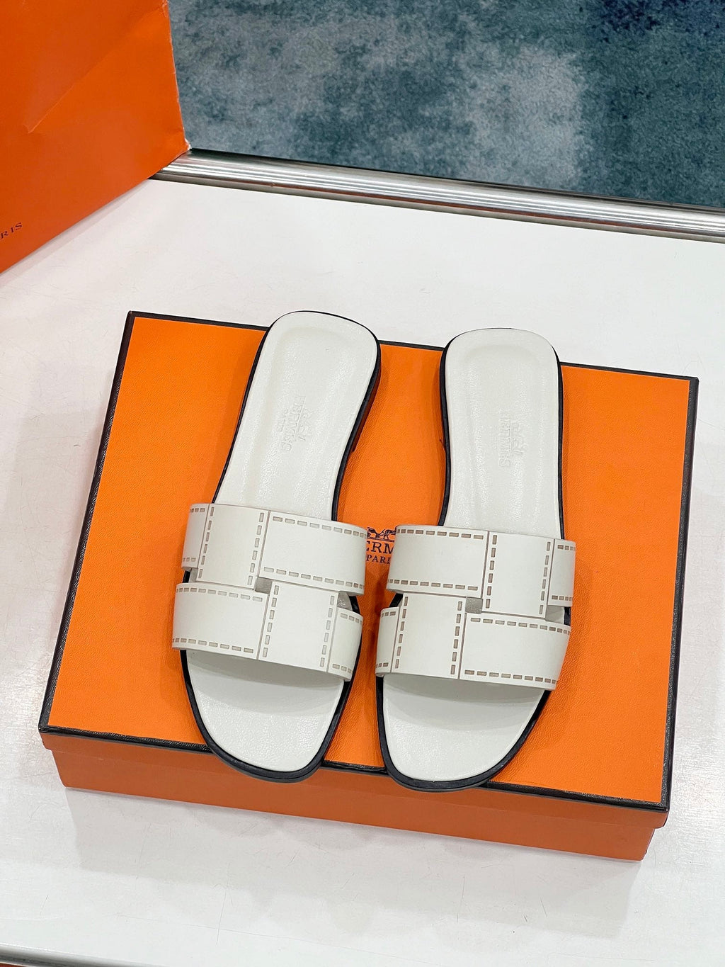 Hermes Idioma Sandal in White Cream Calfskin