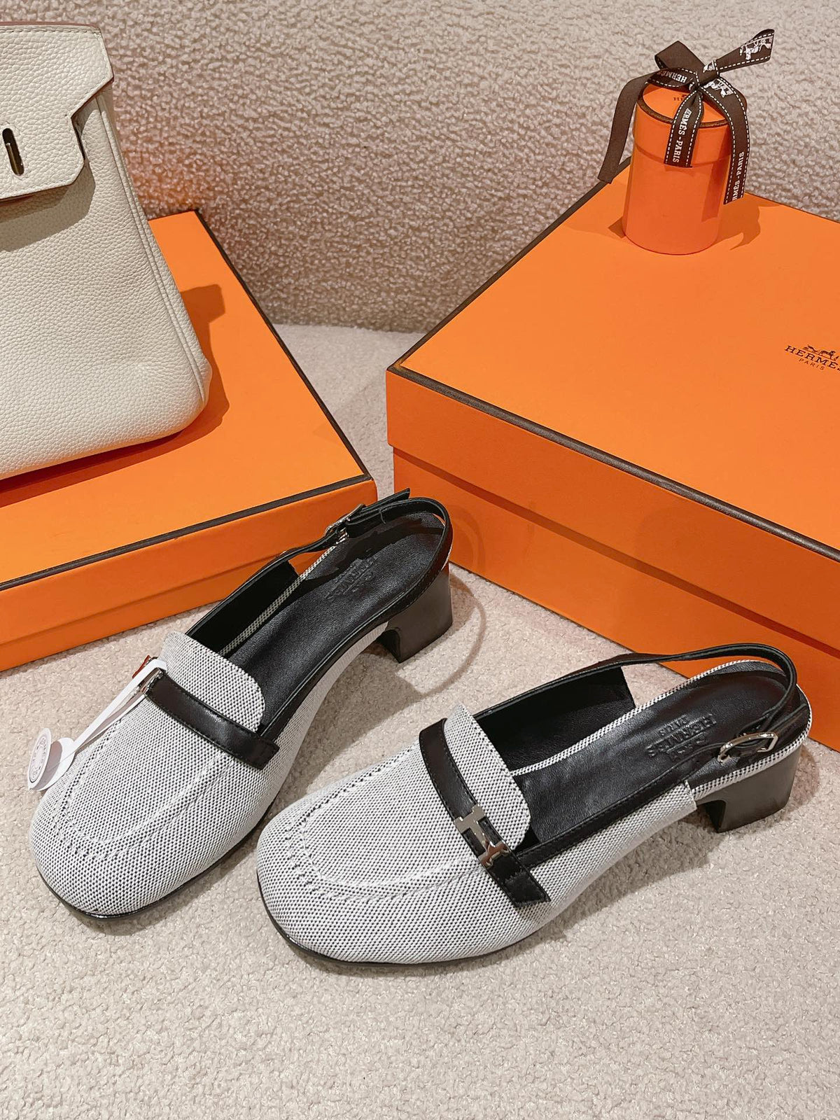 Hermes Infinie 50 Pump Black and White Lambskin