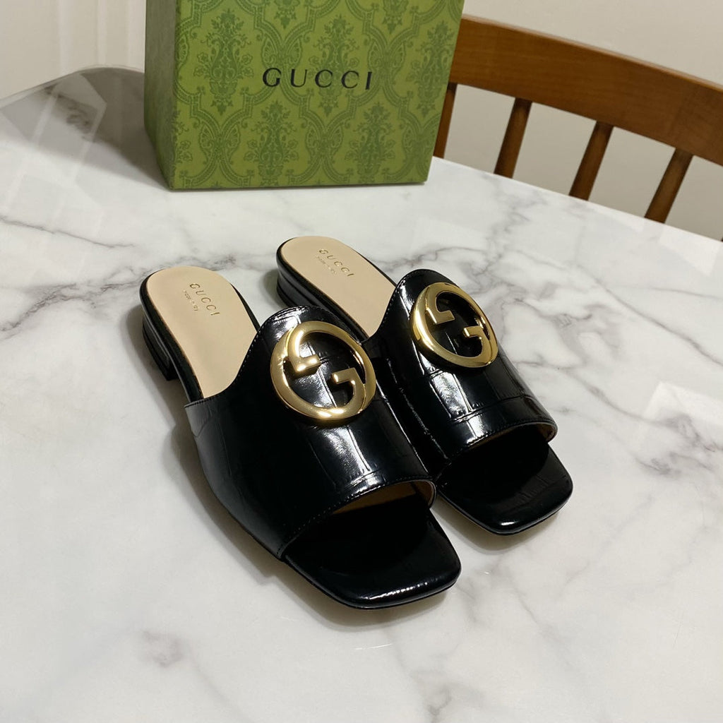 Gucci 26S Blondie Slippers in Black Glossy Calfskin