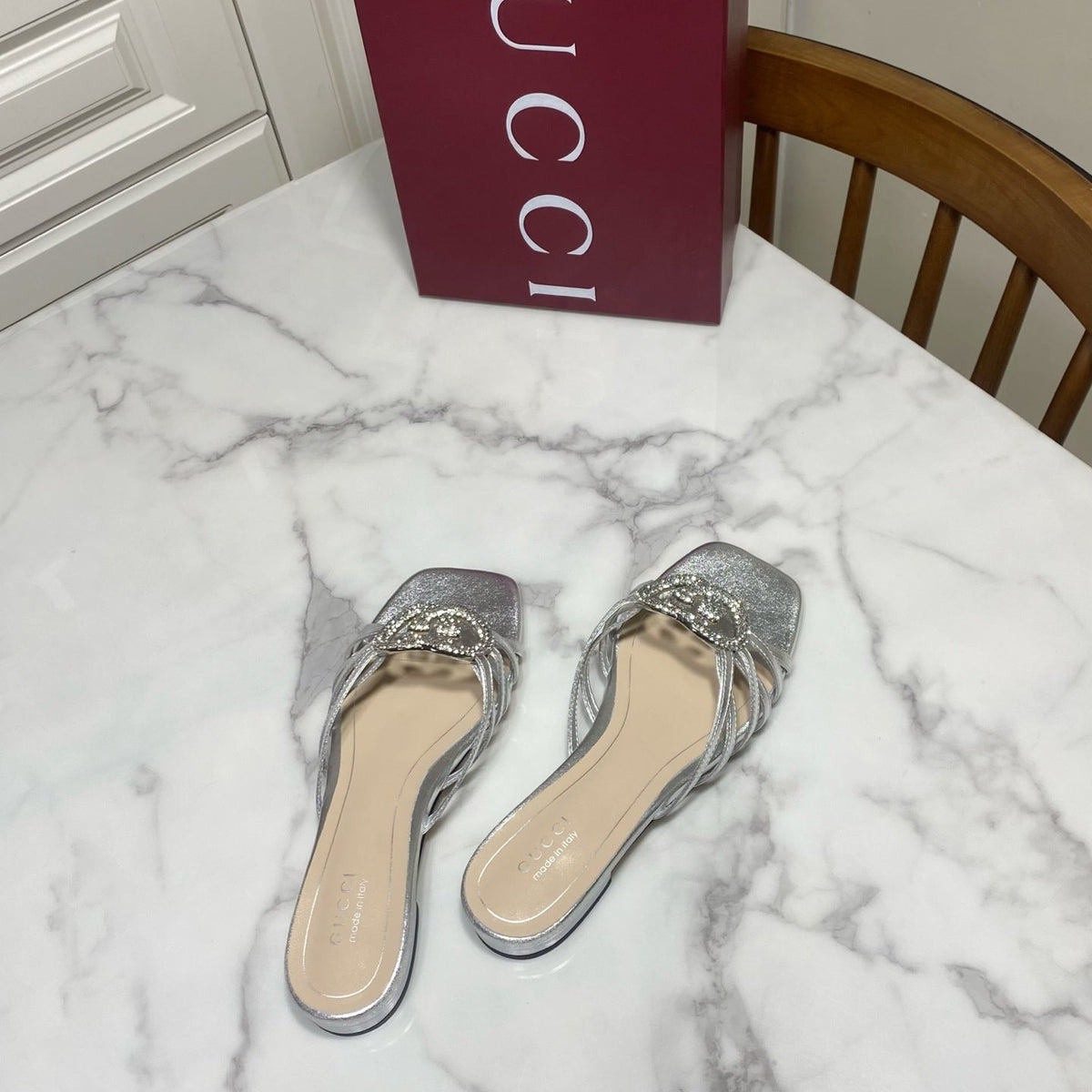 Gucci 26S Flat Slides in Silver Calfskin with Crystal