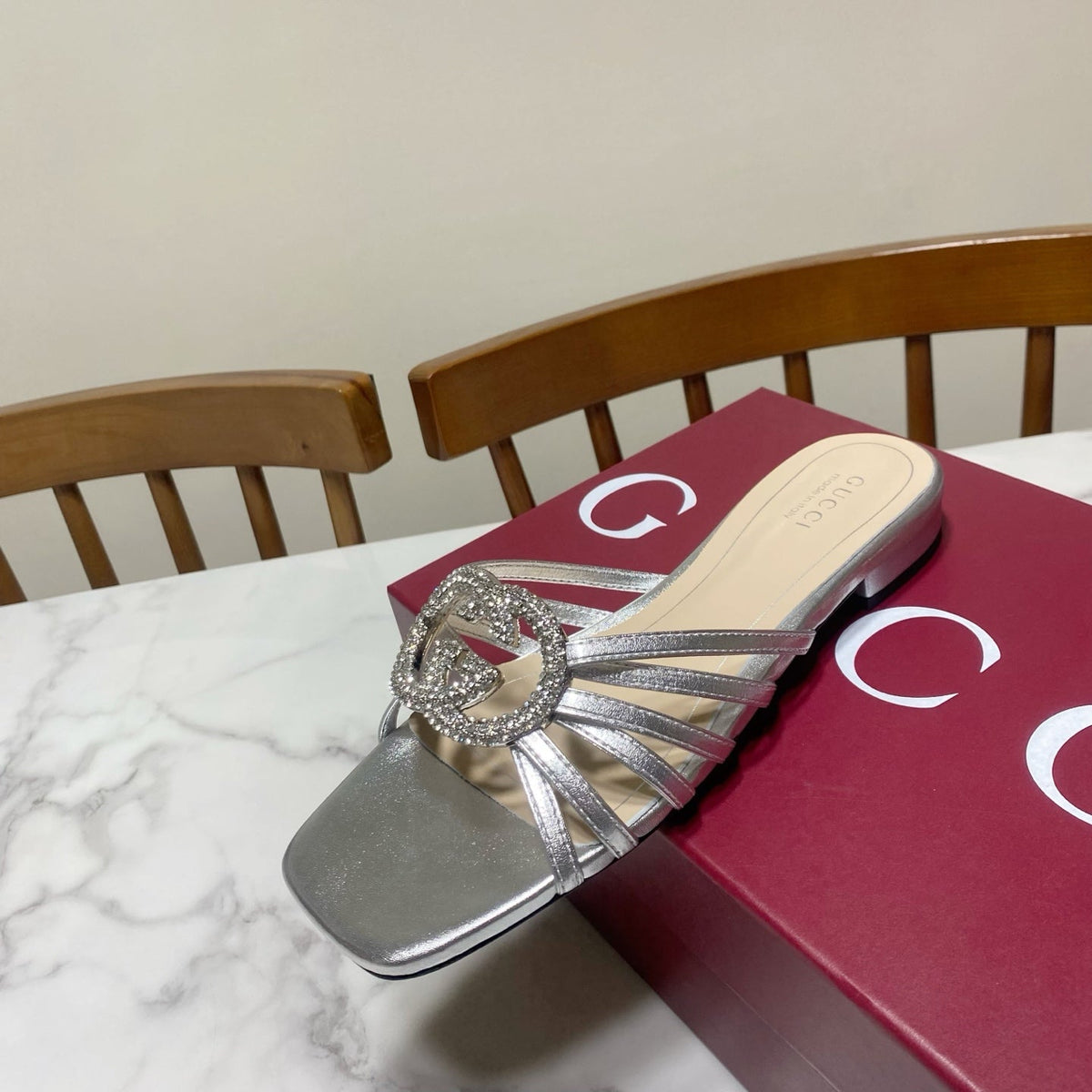 Gucci 26S Flat Slides in Silver Calfskin with Crystal