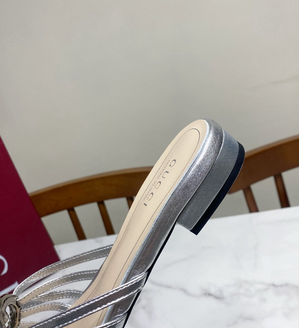 Gucci 26S Flat Slides in Silver Calfskin with Crystal