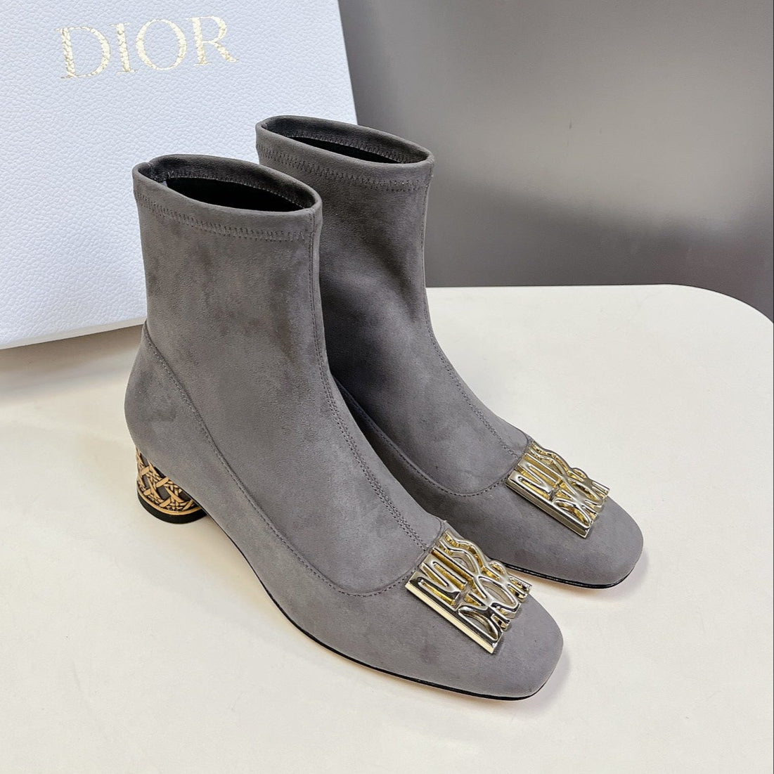 Dior Icon Heeled Ankle Boot Dove Gray Suede 4 cm with Gold Logo