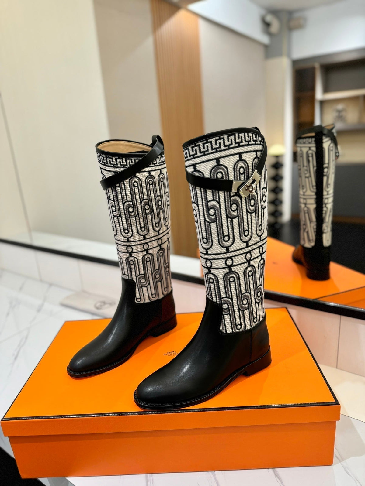 Hermes Jumping Boot 2 cm in Black Calfskin and Black Mix White Fabric