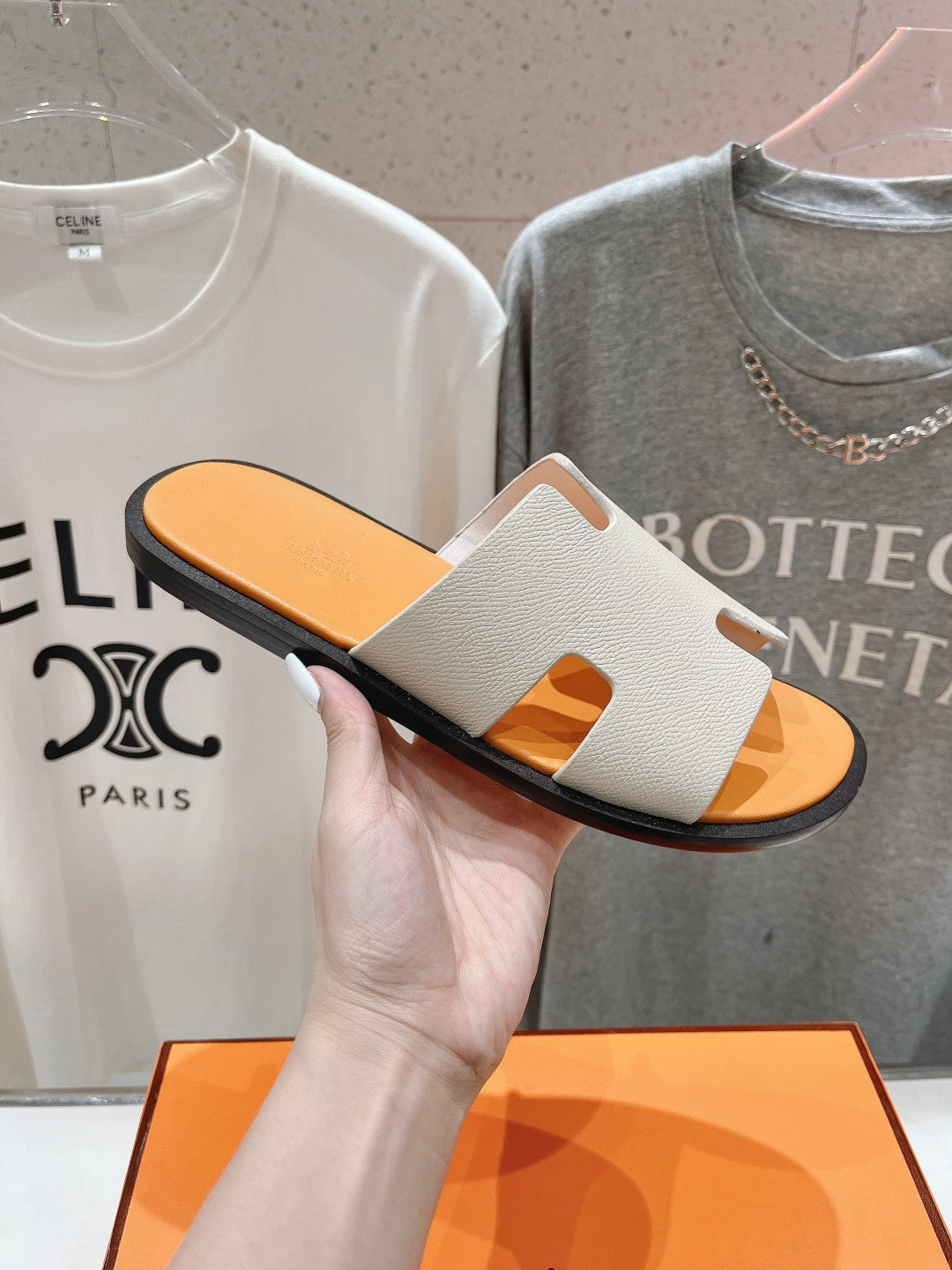 Hermes Izmir Sandal Cream White Mix Light Orange Lambskin