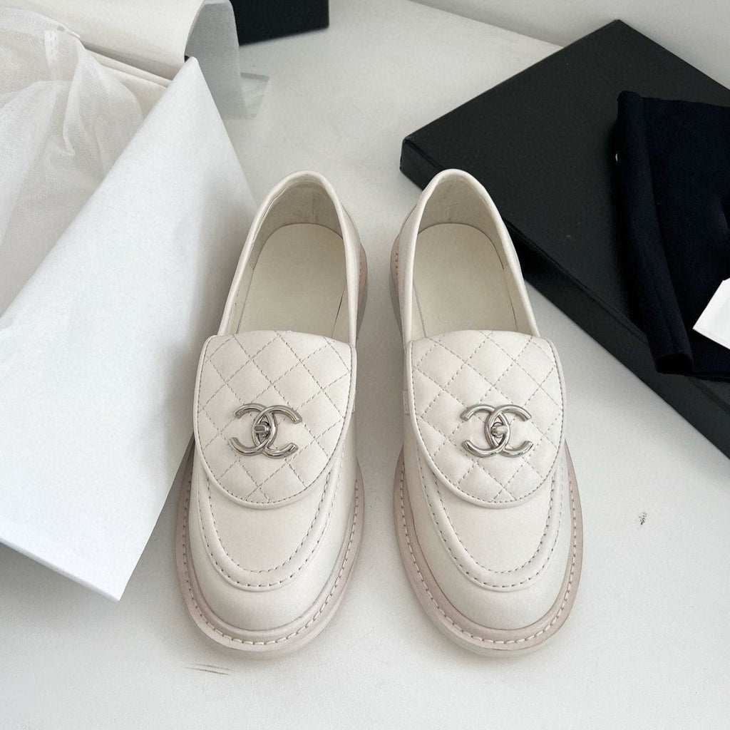 Chanel Moccasins White Quilted Calfskin Silver